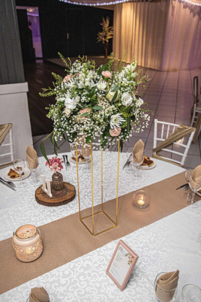 Décoration de salle personnalisée pour mariage ou anniversaire